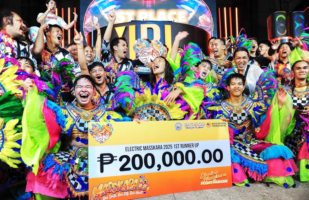 Maskara Float Barangay Mansilingan champion of electric Masskara float, dance